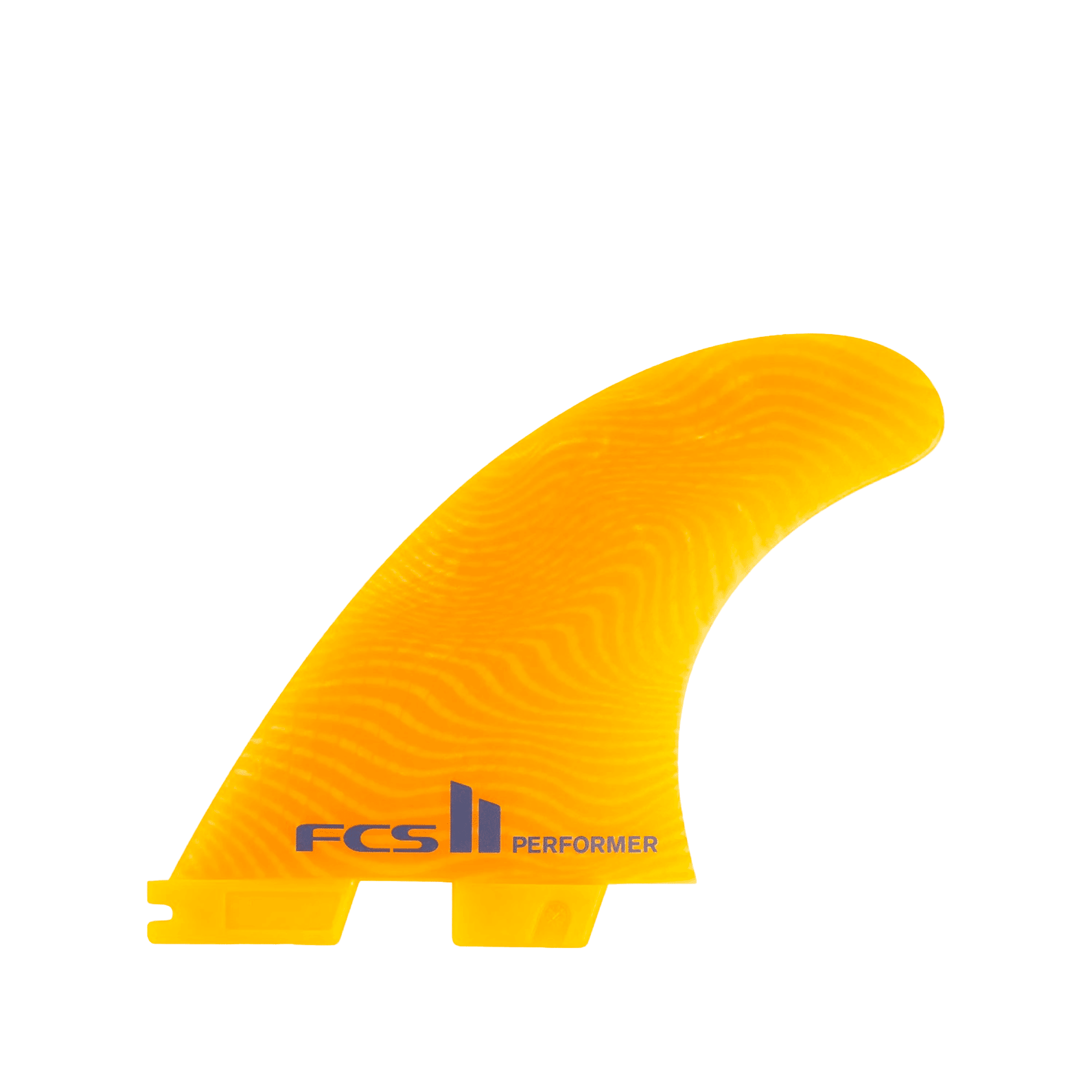 Shapers-Club- Un fond transparent présente l'aileron de planche de surf FCS - Performer - EcoBlend - Thruster - Medium, qui a un design élégant et incurvé, présente un motif texturé et affiche « FCS II PERFORMER » bien en évidence en orange. -surfshop-surfboard